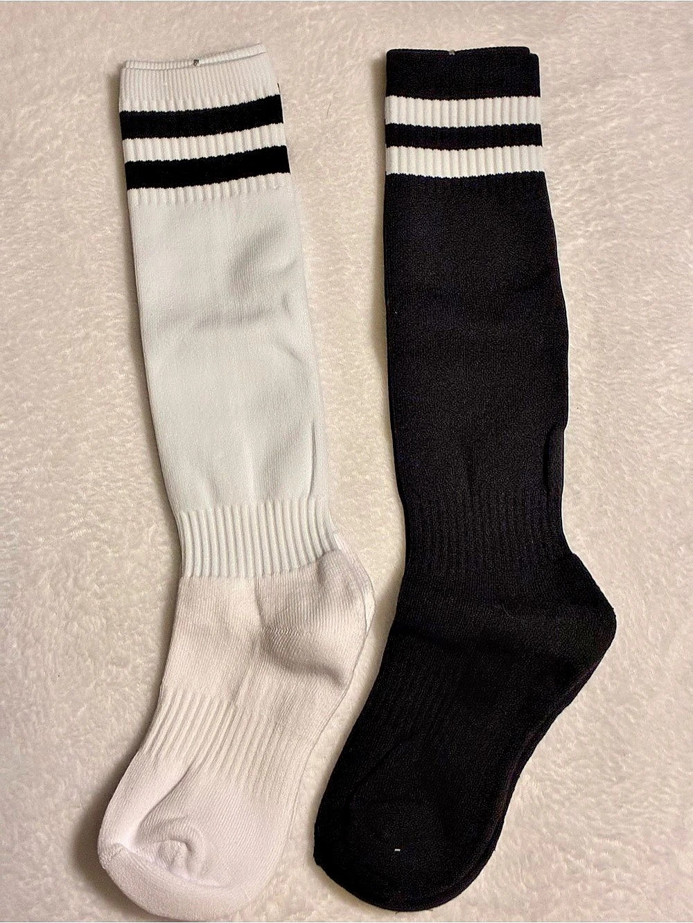 Finerview Kids Soccer Socks Striped Soccer Socks in Black & White Size Medium